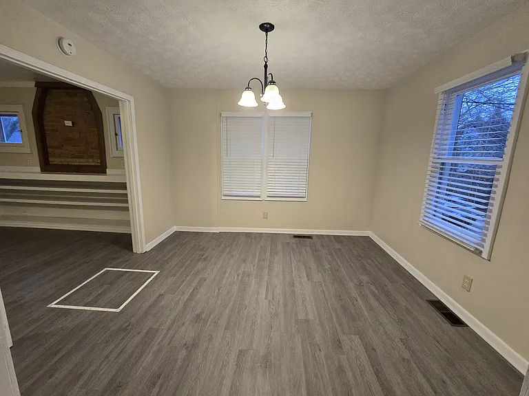 1712 Blackburn Ave — Photo 17