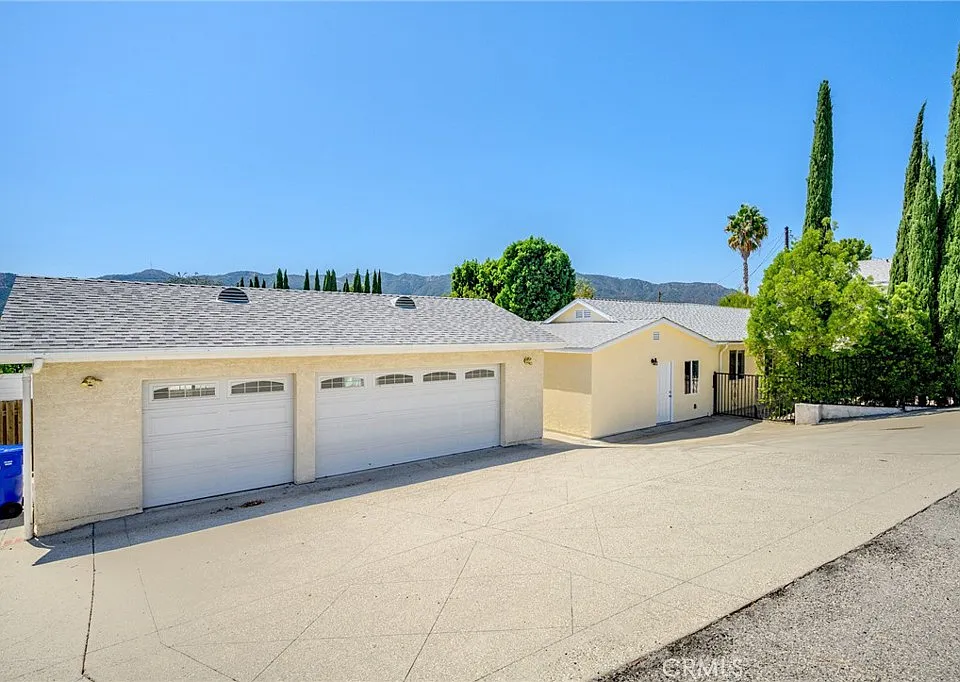 2542 Foothill Blvd #D
