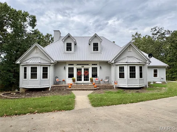 6023 Lake Point Dr, Perryville, MO 63775