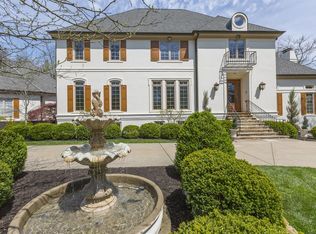 2904 Grandin Rd, Cincinnati, OH 45208