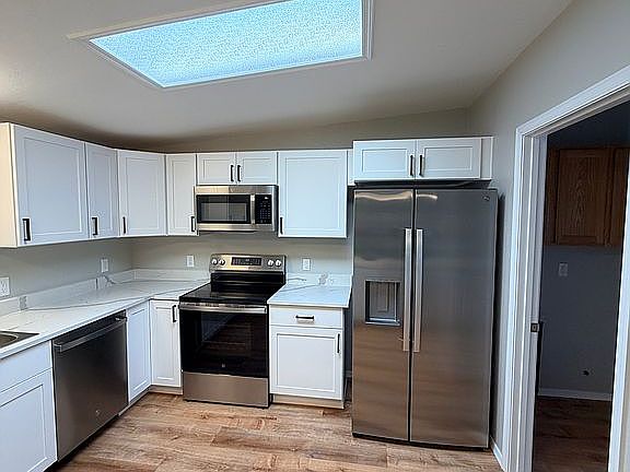 3rd image of 2301 Madera Dr