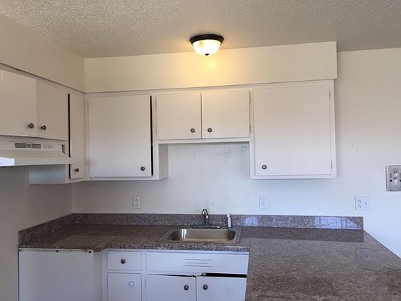 5th image of 27033 Belvedere Ct APT 3