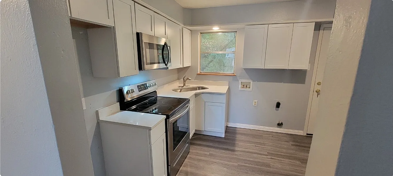 2 bed, 868 sqft, $1,199 — Photo 1