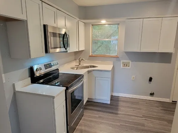 113 N McKown Ave #1, Sherman, TX 75092