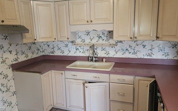 2nd image of 350 E Desert Inn Rd Unit C103