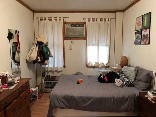 Rented by Francis Castoria LREB | media 9