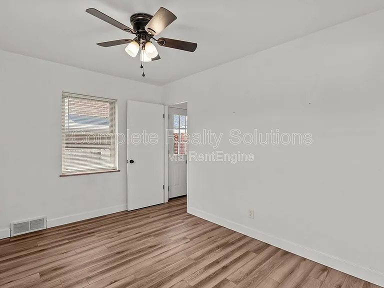 5655 Potomac St — Photo 14