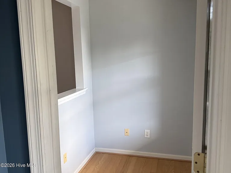 188 Eagleton Cir — Photo 12