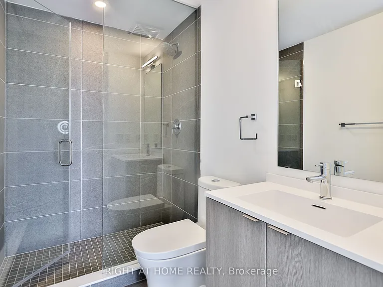100 Queen St E #2805 — Photo 15