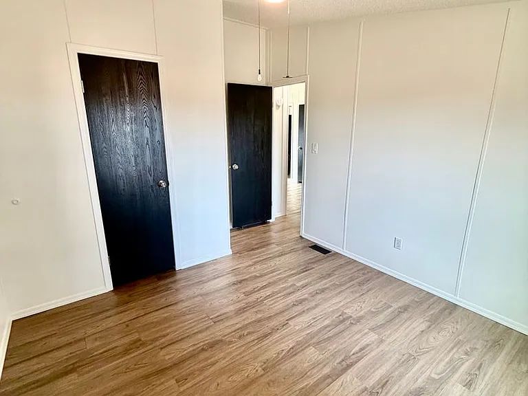 5333 S Santa Claus Ave — Photo 19