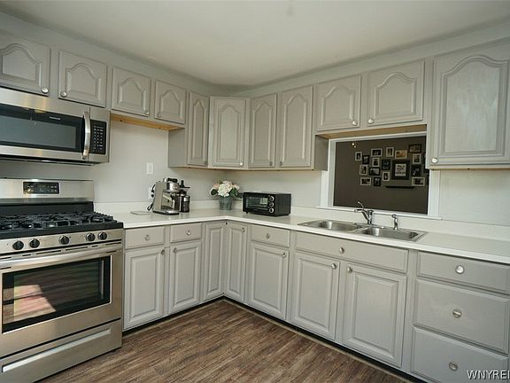 3rd image of 75 Delray Ave