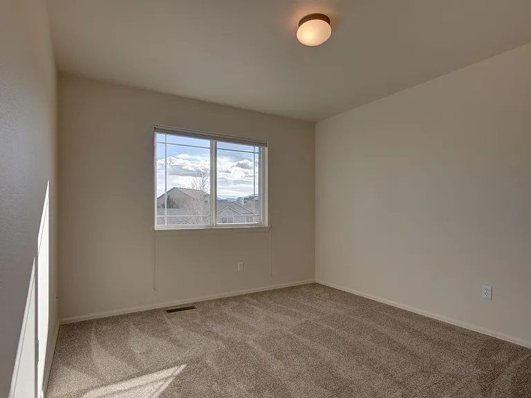 1352 Lookout Springs Dr — Photo 34