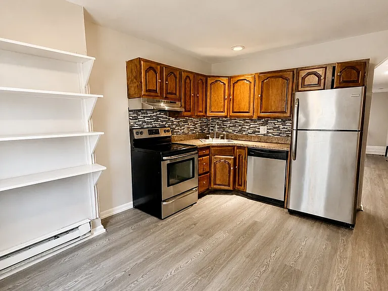 1905 Federal St #2 — Photo 9