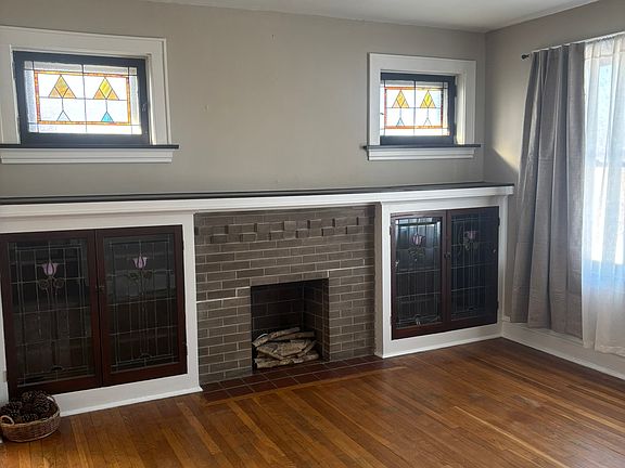 2nd image of 5062 Winona Ave #A