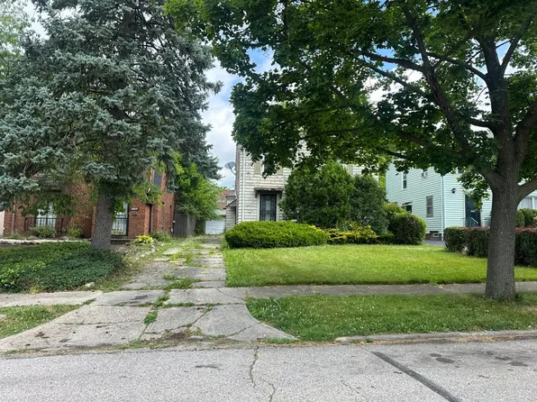 17003 Throckley Ave, Cleveland, OH 44128