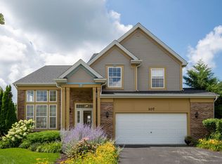 107 W Hampton Ct, Round Lake, IL 60073