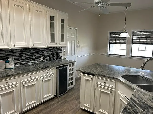 7013 Chiswick Dr — Photo 4