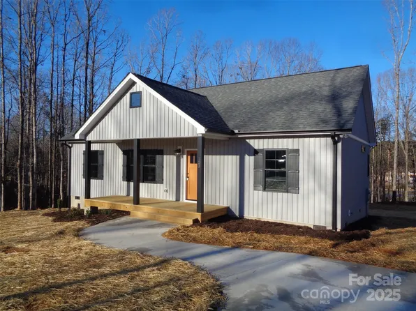 123 Tallyhoe St, Forest City, NC 28043