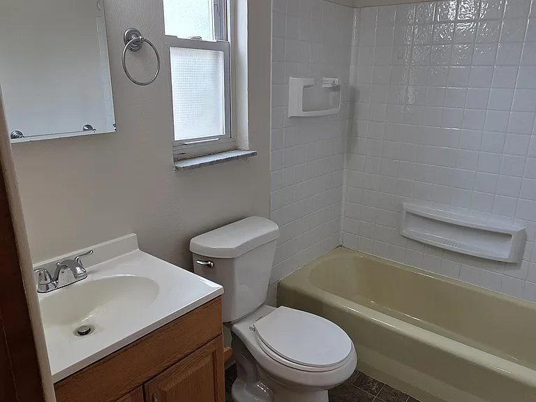 1110 Monroeville Ave #3 — Photo 10