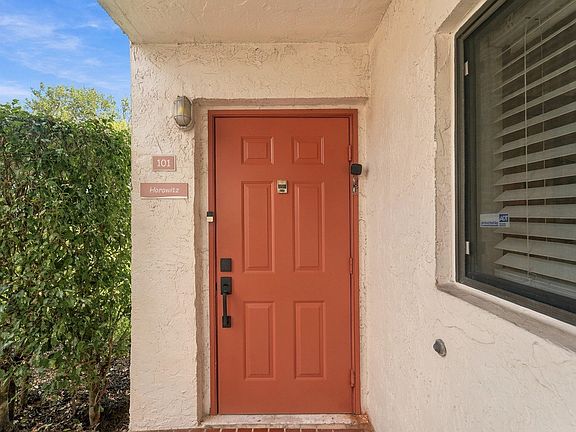 5th image of 15075 Witney Road #101