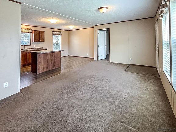 3rd image of 1141 Slagle Hill Rd