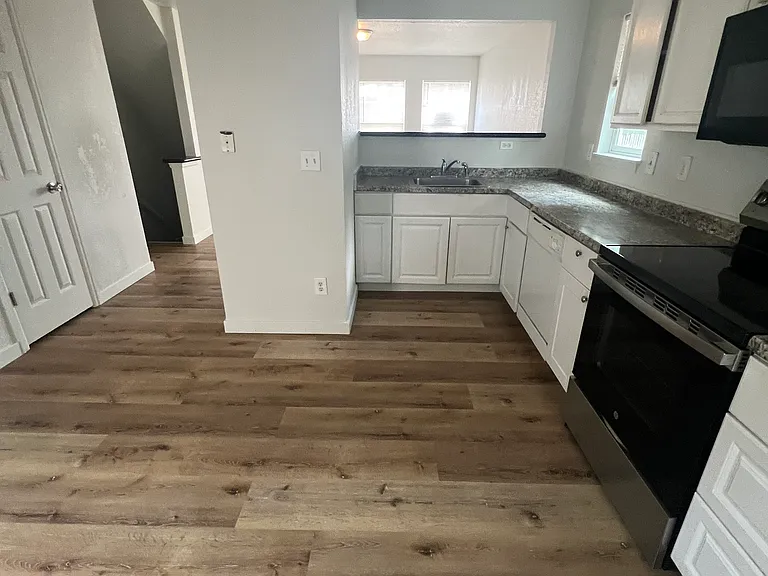 2099 S Bryant St — Photo 8
