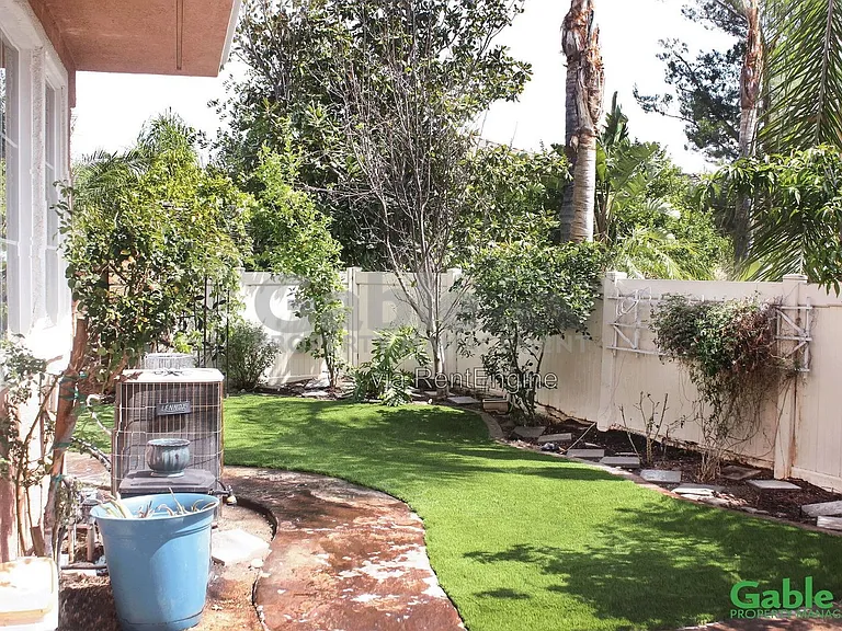 24210 Amaryllis Ct — Photo 21