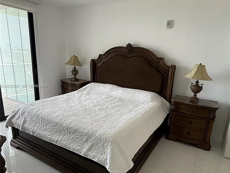 1010 Brickell Ave #2704 — Photo 5