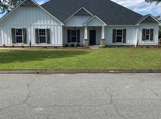 7424 Crabtree Xing, Hahira, GA 31632
