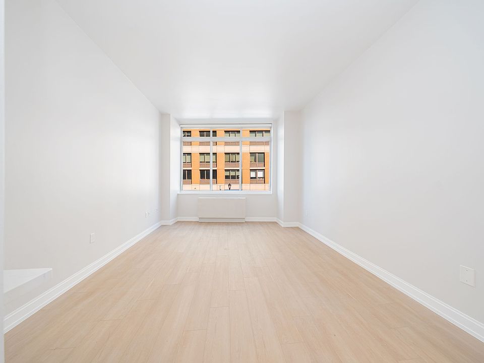 1st image of 140 Riverside Blvd APT 306