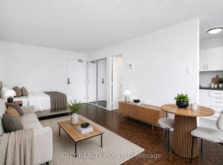 33 Isabella St #2513, Toronto, ON M4Y 2P7