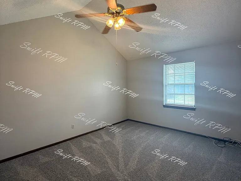 529 NE Churchill St #2-1 — Photo 6