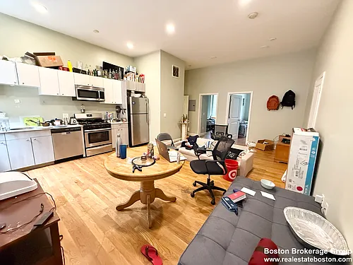 409 Dudley St #3 Photo 1