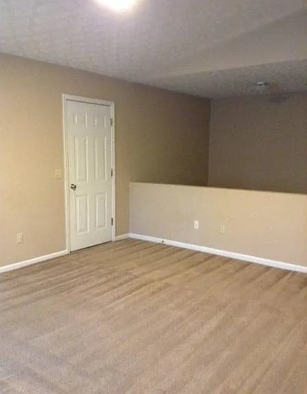 69 Pamela Dr — Photo 2