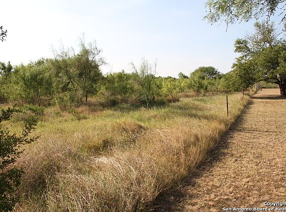 2nd image of 175 E County Road 678