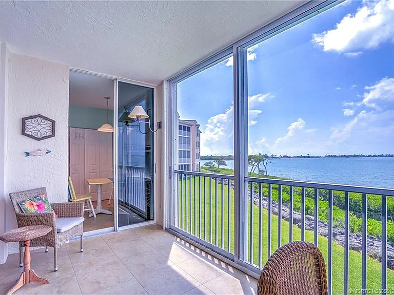5750 NE Island Cove Way #3203 — Photo 39
