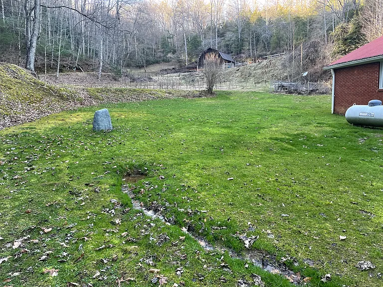 150 Bull Hollow Rd — Photo 3