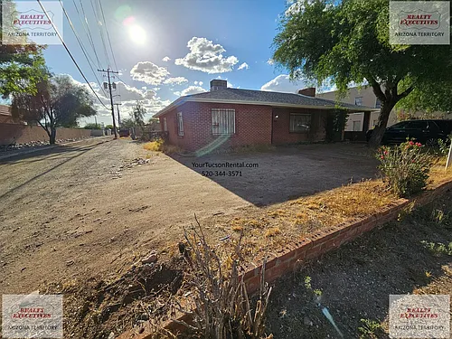 1151 N Magnolia Ave Photo 1
