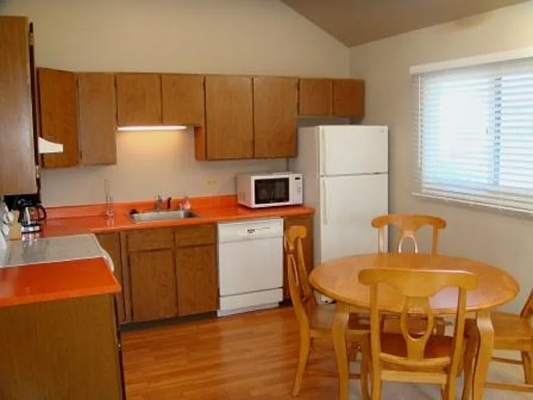 Baker Apartments — Photo 15
