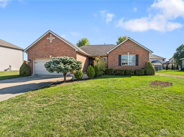 680 Loxley Ln, Troy, OH 45373