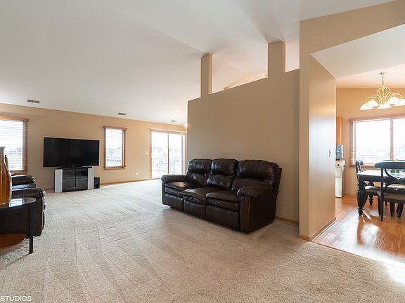 4th image of 8324 W Chestnut Ct