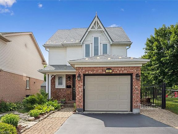 2nd image of 22 Thompson Dr