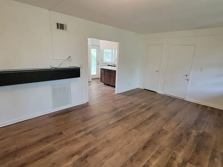 601 Cleveland St #11A — Photo 5