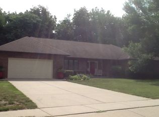 820 Coventry Point, Springfield, IL 62702