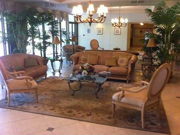 LOBBY RECEPTION