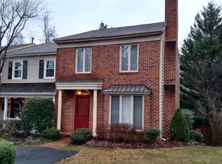 933 Huntwood Ln, Charlottesville, VA