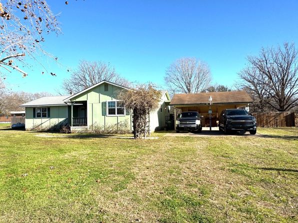 18400 River Timber Dr, Del Valle, TX 78617