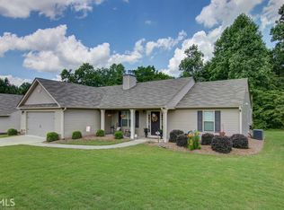 1423 Silvergate Way, Winder, GA 30680
