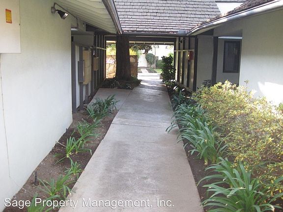 3rd image of 305 E California Blvd APT 3