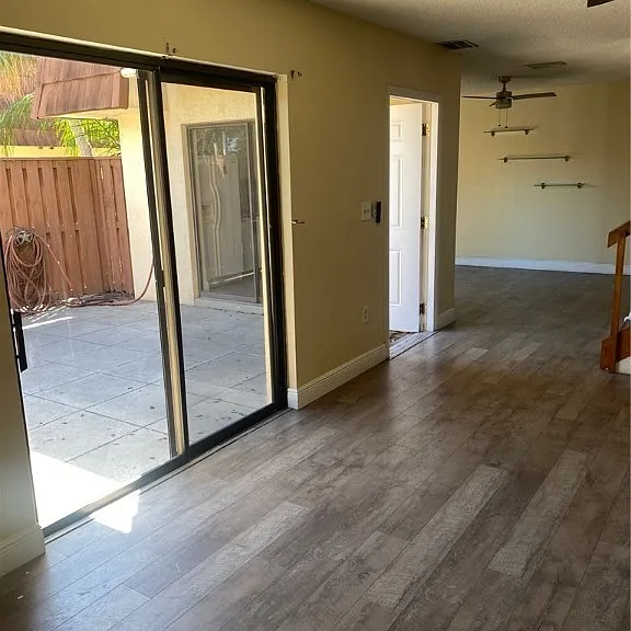 5245 Cedarbend Dr #2 — Photo 8
